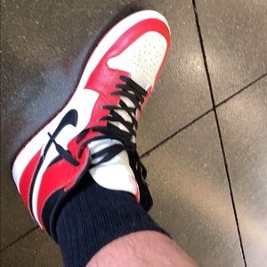 Air Jordan Authentic Chicago Jordan’s 1s.